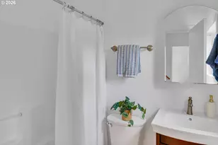 2624 NE Sumner St, Portland, OR 97211 - Photo 31