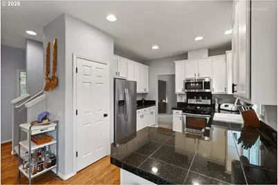 10375 SW Dunlin Pl, Beaverton, OR 97007 - Photo 7