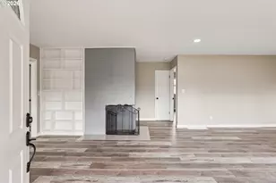 18021 SE Mill Ct, Portland, OR 97233 - Photo 3