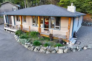 929 Old County Rd, Brookings, OR 97415 - Photo 7