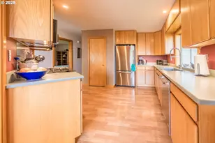 117 SW 66th St, South Beach, OR 97366 - Photo 15