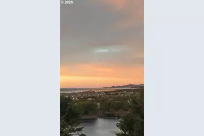 117 SW 66th St, South Beach, OR 97366 - Photo 11