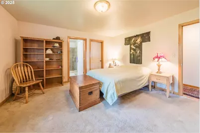 117 SW 66th St, South Beach, OR 97366 - Photo 17