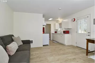 2410 SE Tarbell Ave, Milwaukie, OR 97267 - Photo 27