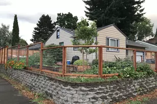 5425 N Syracuse St, Portland, OR 97203 - Photo 3