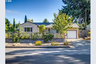 5425 N Syracuse St, Portland, OR 97203 - Photo 3