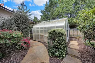 2545 Willow Ridge Ct, Florence, OR 97439 - Photo 7