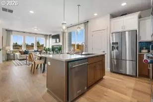 8568 SE Crabapple St, Hillsboro, OR 97123 - Photo 3