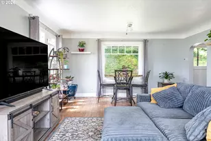 956 Kelly Blvd, Springfield, OR 97477 - Photo 9