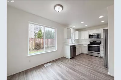 1262 NE Kinney St, Hillsboro, OR 97124 - Photo 11