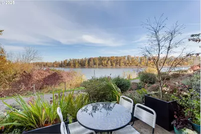 5110 S Landing Dr #103, Portland, OR 97239 - Photo 5