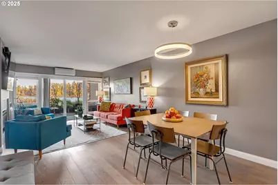 5110 S Landing Dr #103, Portland, OR 97239 - Photo 9