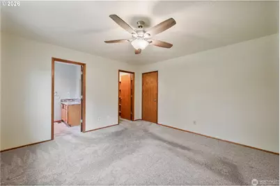 240 St James Pl, Longview, WA 98632 - Photo 13