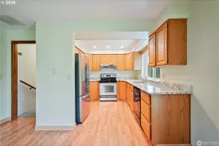 240 St James Pl, Longview, WA 98632 - Photo 9