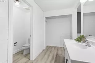 2160 SW 26th St, Gresham, OR 97080 - Photo 23