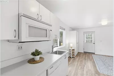 2160 SW 26th St, Gresham, OR 97080 - Photo 33