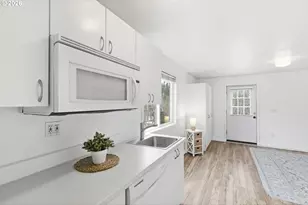 2160 SW 26th St, Gresham, OR 97080 - Photo 33