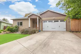 113 Chelsea Court, Phoenix, OR 97535 - Photo 1