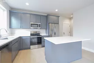 11817 SE Boise St, Portland, OR 97266 - Photo 9