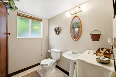 16204 SE Bel Air Dr, Damascus, OR 97089 - Photo 29