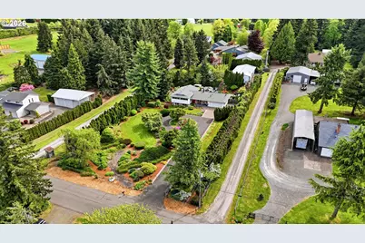 16204 SE Bel Air Dr, Damascus, OR 97089 - Photo 5