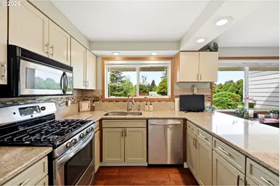16204 SE Bel Air Dr, Damascus, OR 97089 - Photo 15