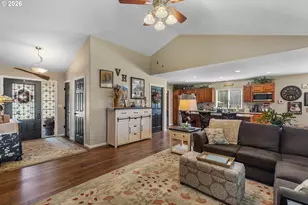 2571 Parkway Ave, Sutherlin, OR 97479 - Photo 13