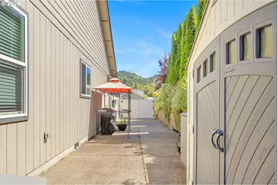 2571 Parkway Ave, Sutherlin, OR 97479 - Photo 45