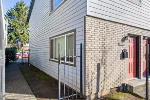 8451 SE Foster Rd, Portland, OR 97266 - Photo 27