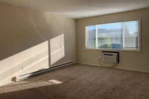 8451 SE Foster Rd, Portland, OR 97266 - Photo 9