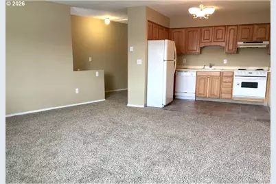 8451 SE Foster Rd, Portland, OR 97266 - Photo 15