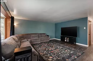 725 SW Holly St, Clatskanie, OR 97016 - Photo 3