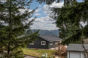 725 SW Holly St, Clatskanie, OR 97016 - Photo 21