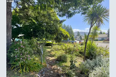 860 Jodee Ln, Brookings, OR 97415 - Photo 41