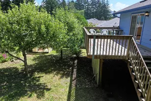860 Jodee Ln, Brookings, OR 97415 - Photo 39
