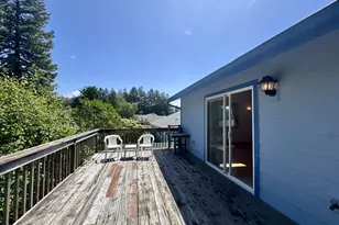 860 Jodee Ln, Brookings, OR 97415 - Photo 37