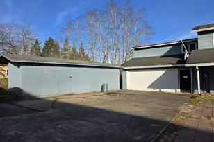 30174 Sandy Ln, Rainier, OR 97048 - Photo 3