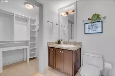 2430 NW Westover Rd #1-202, Portland, OR 97210 - Photo 21