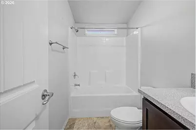 15 N Hillside Dr, Rose Lodge, OR 97368 - Photo 15