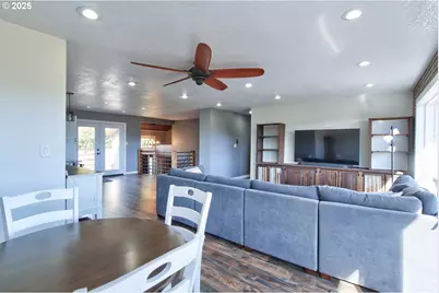 56084 McDonald Rd, Vernonia, OR 97064 - Photo 9