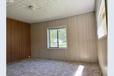 320 Bonanza St, Sumpter, OR 97877 - Photo 21
