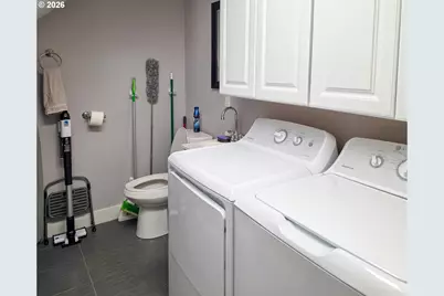 7118 SE Mitchell Ct, Portland, OR 97206 - Photo 11