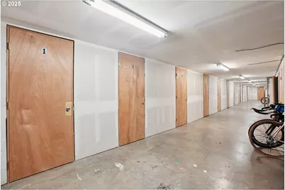 2555 NW Savier St #2, Portland, OR 97210 - Photo 25
