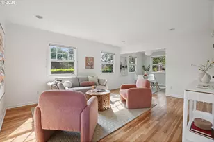 2555 NW Savier St, Portland, OR 97210 - Photo 3