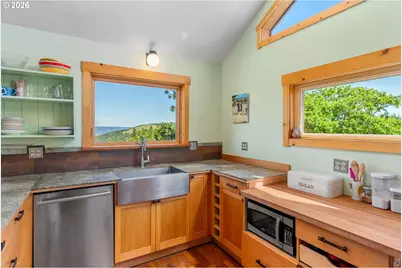 7450 Seven Mile Hill Rd, Mosier, OR 97040 - Photo 13