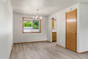 7309 SE Holgate Blvd, Portland, OR 97206 - Photo 9