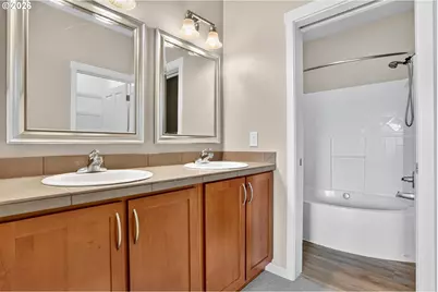 695 NW Falling Waters Ln #404, Portland, OR 97229 - Photo 31