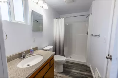 47597 Highway 58, Oakridge, OR 97463 - Photo 27