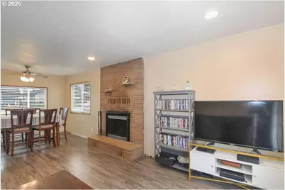2245 36th Ave, Longview, WA 98632 - Photo 9