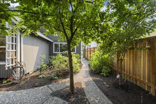 11587 SW Sheffield Cir, Portland, OR 97223 - Photo 33